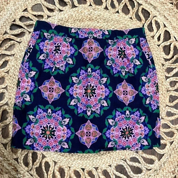 J. Crew Basketweave Mandala Mini Skirt Womens Size 12 Lined Back Zip Pockets - Picture 1 of 5